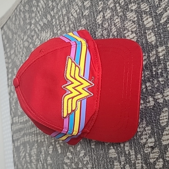 Wonder Woman kids adjustable hat - Picture 1 of 5
